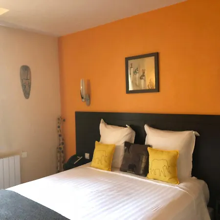Hotel Aquitain Gare Saint-jean 2*